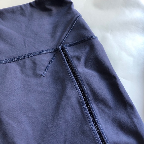 LULULEMON Leggings - Picture 6 of 9